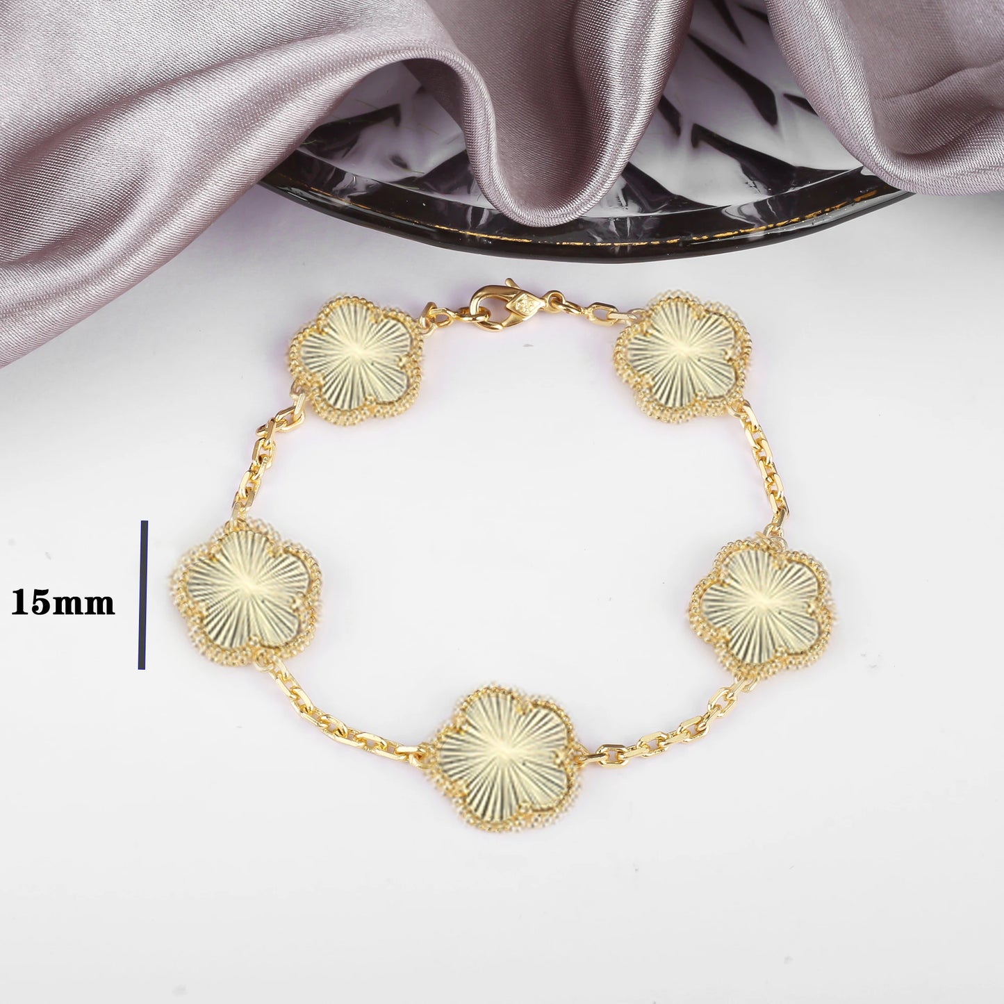 Five-Leaf Flower Pendant Bracelets